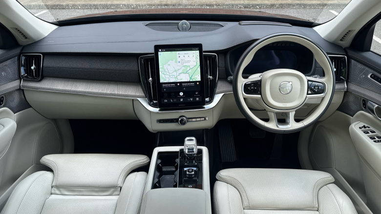 Volvo XC90 2.0 B5P Ultra Dark 5dr AWD Geartronic Petrol Estate